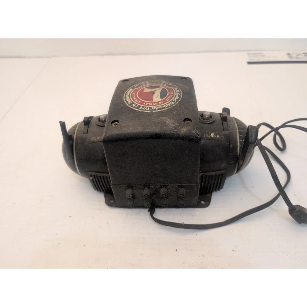 Lionel Train Type ZW 275 Watt DUAL Multi-Control TrainMaster Transformer